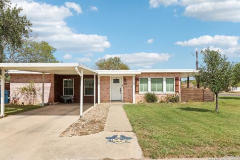 100 N Carroll Poth TX 78147