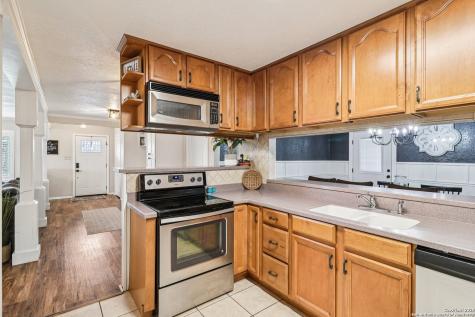 100 N Carroll Poth TX 78147