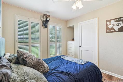 100 N Carroll Poth TX 78147