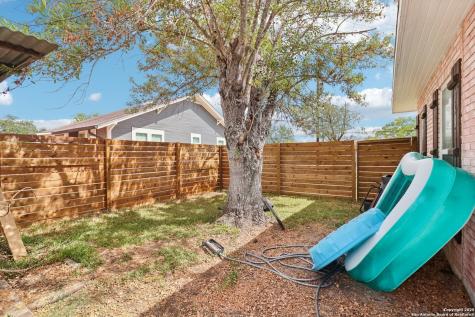 100 N Carroll Poth TX 78147