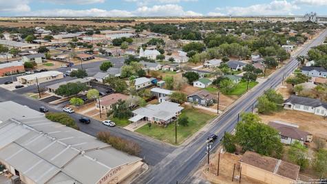 100 N Carroll Poth TX 78147