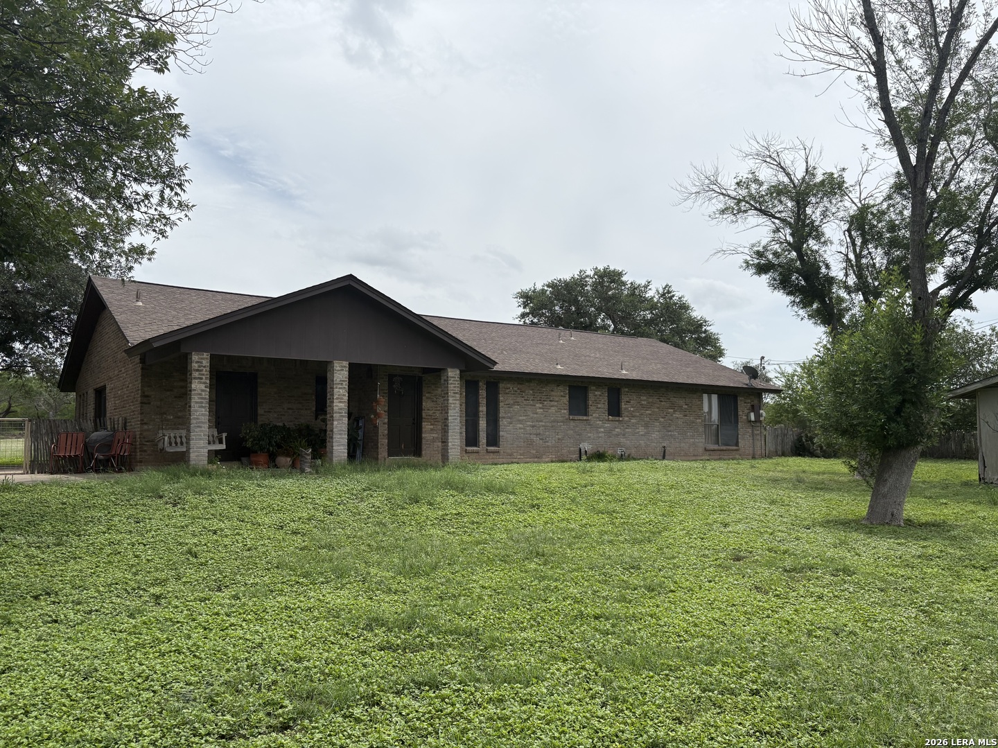 1016 County Road 373 Uvalde TX 78801