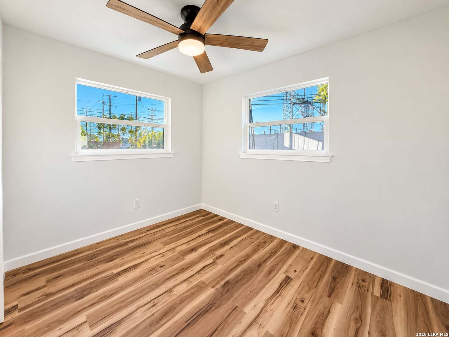 305 W Aviation Boulevard Universal City TX 78148
