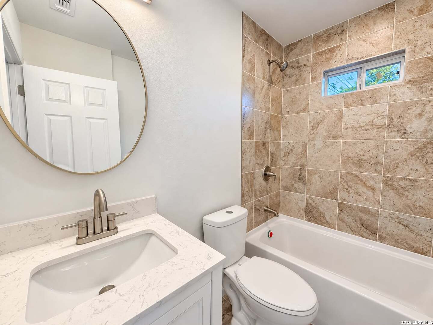 305 W Aviation Boulevard Universal City TX 78148