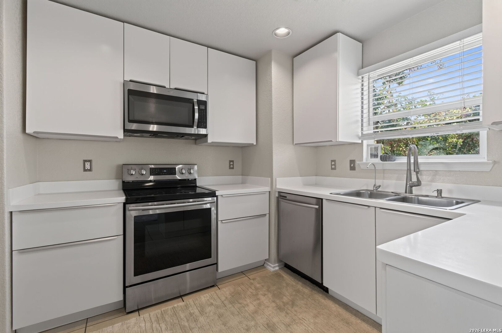 5307 Dannelly Field San Antonio TX 78227