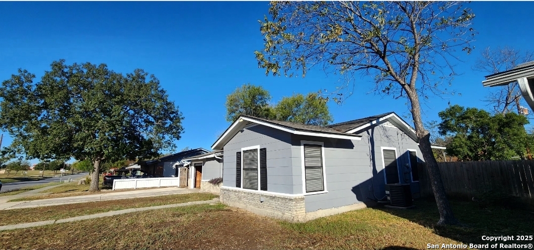 2625 Woodlawn San Antonio TX 78228