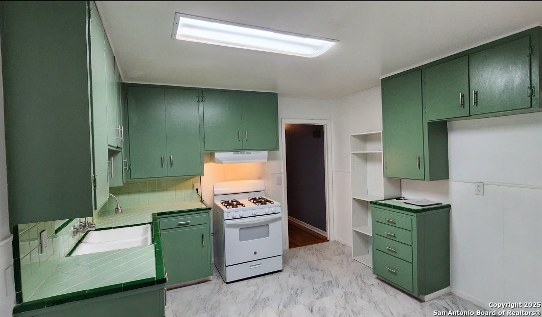2625 Woodlawn San Antonio TX 78228