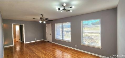 2625 Woodlawn San Antonio TX 78228