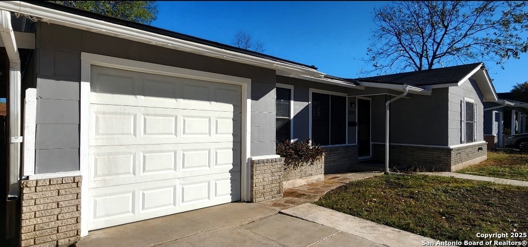 2625 Woodlawn San Antonio TX 78228