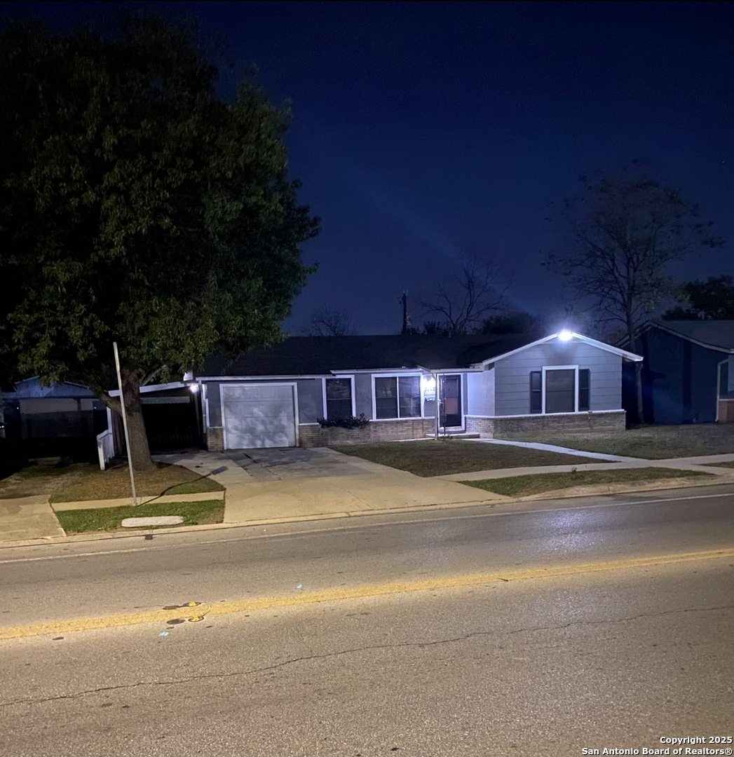 2625 Woodlawn San Antonio TX 78228
