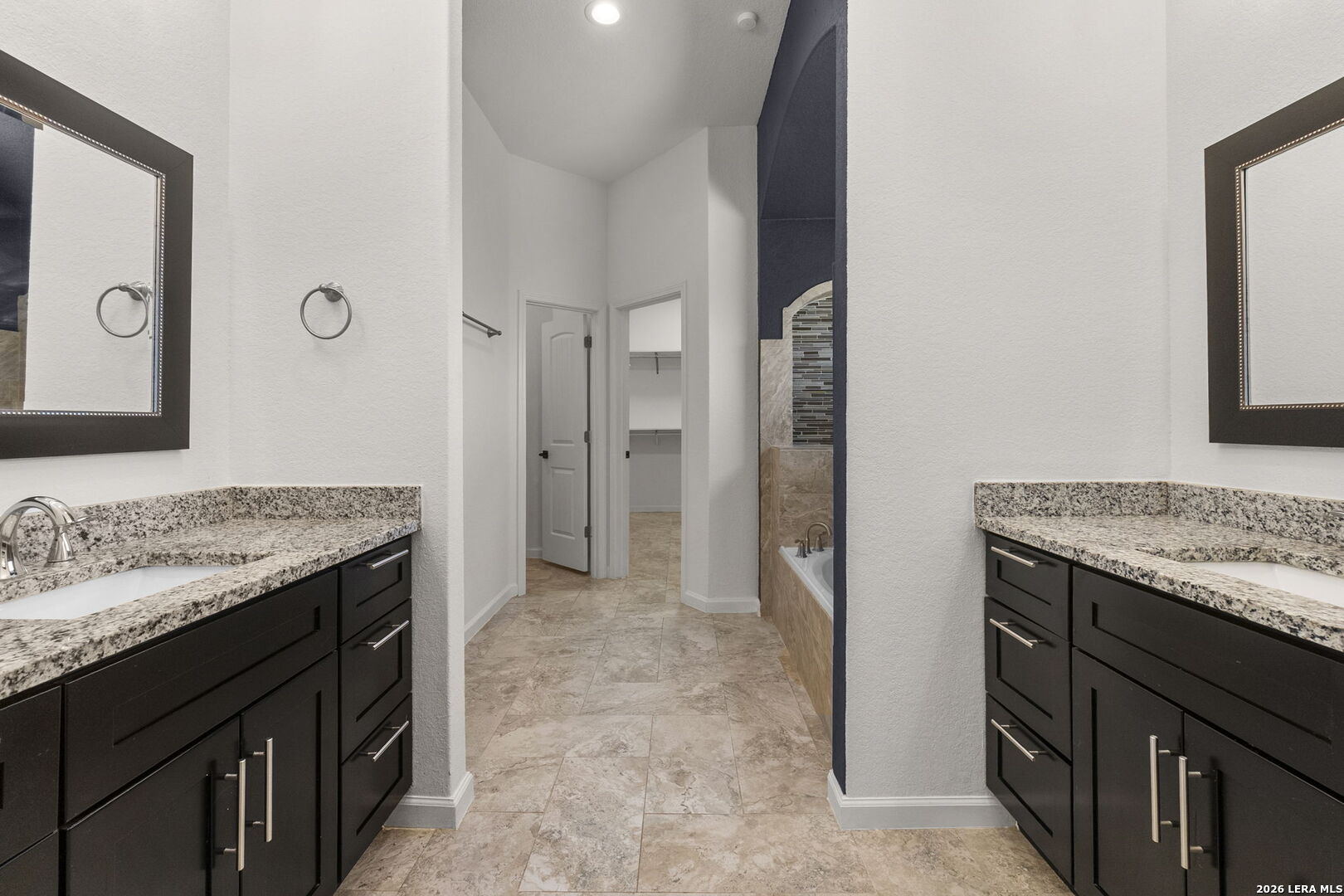 7606 Triple Leaf China Grove TX 78263
