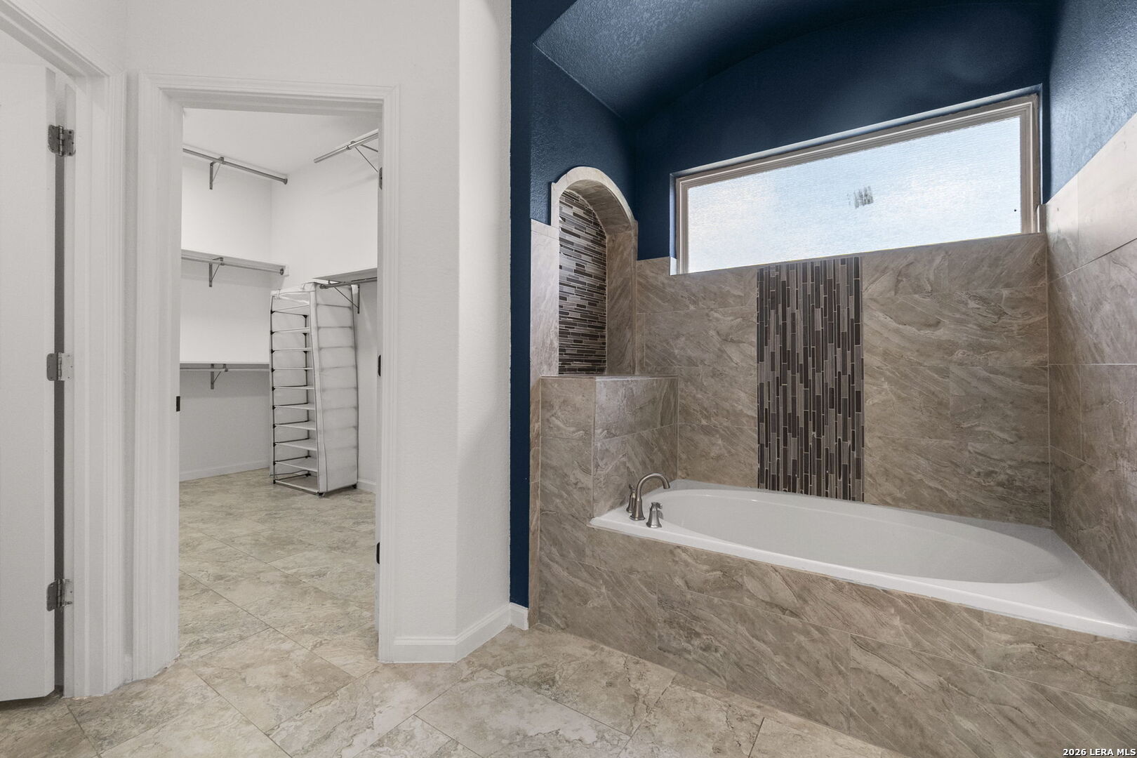 7606 Triple Leaf China Grove TX 78263
