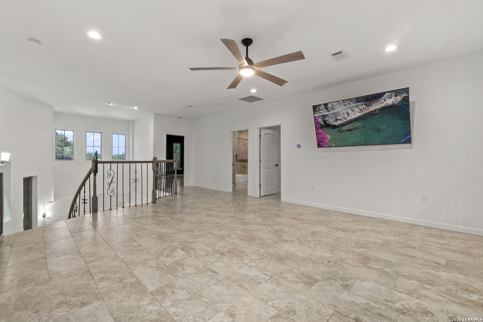7606 Triple Leaf China Grove TX 78263