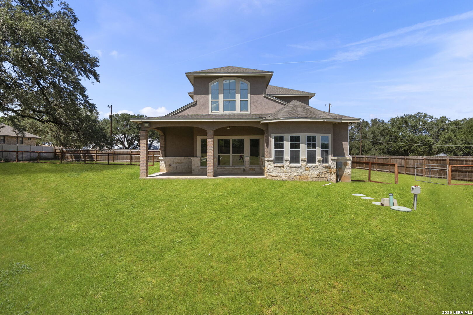 7606 Triple Leaf China Grove TX 78263