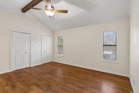 4330 Hollow Hill San Antonio TX 78217