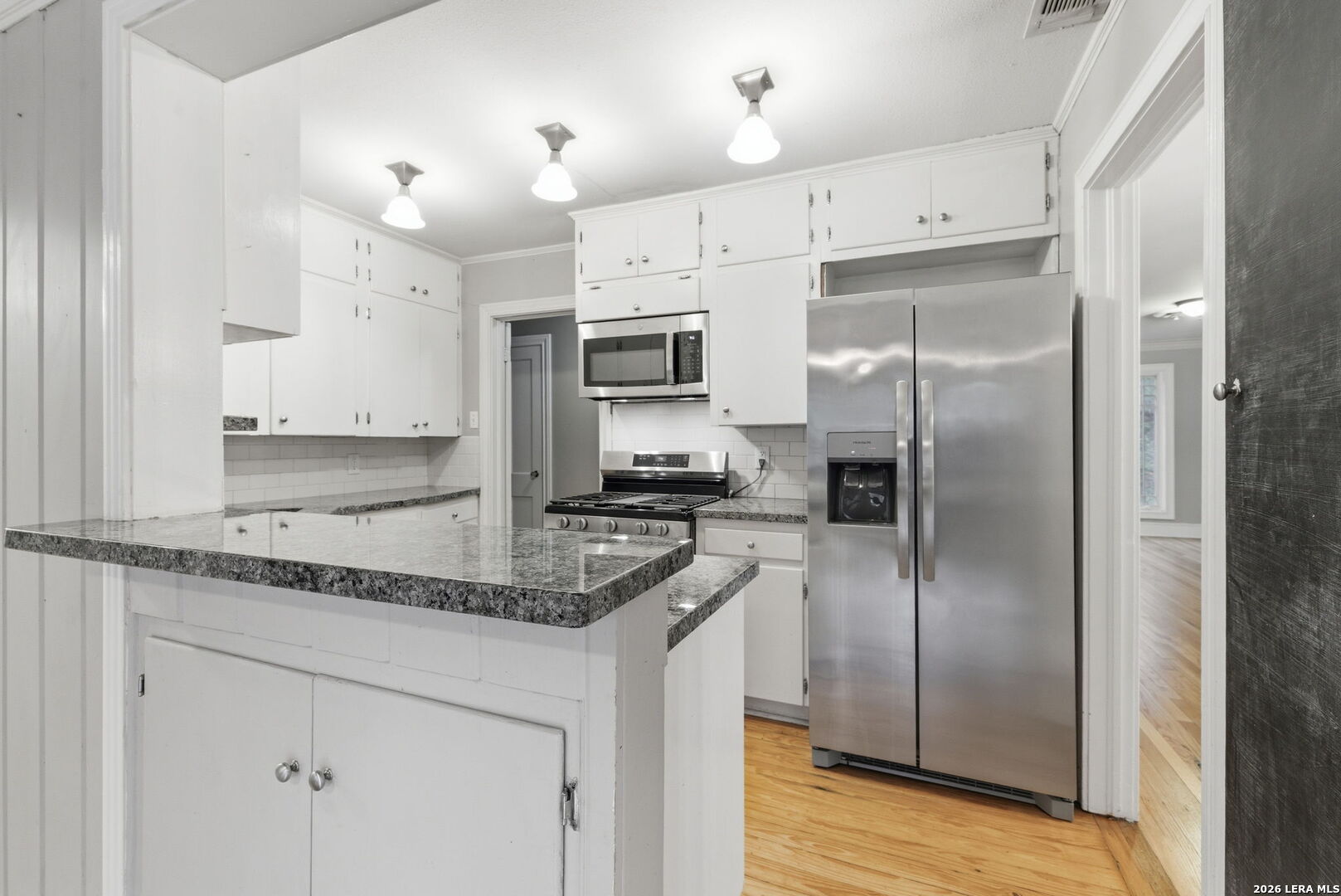 261 E Oakview Place San Antonio TX 78209