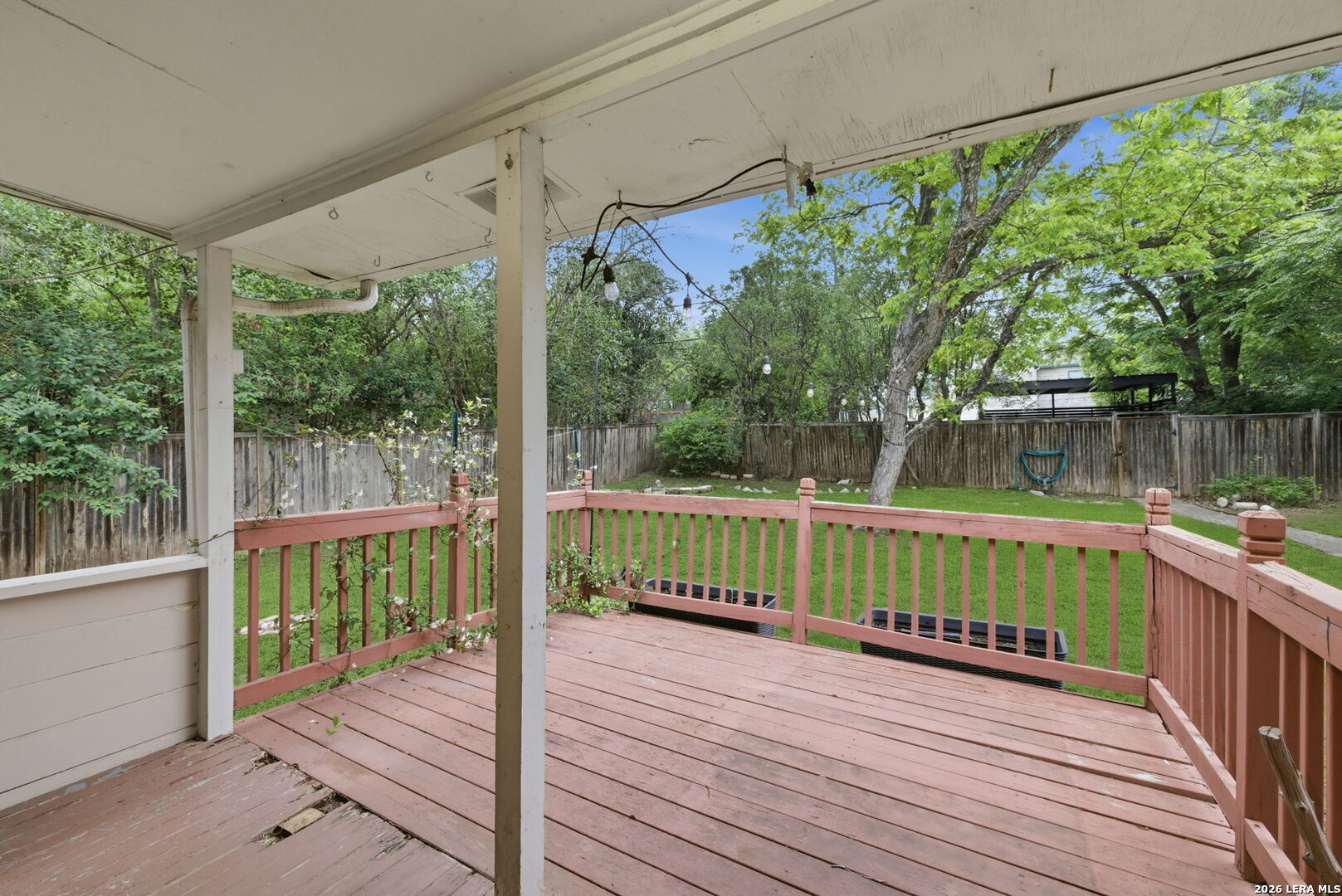 261 E Oakview Place San Antonio TX 78209