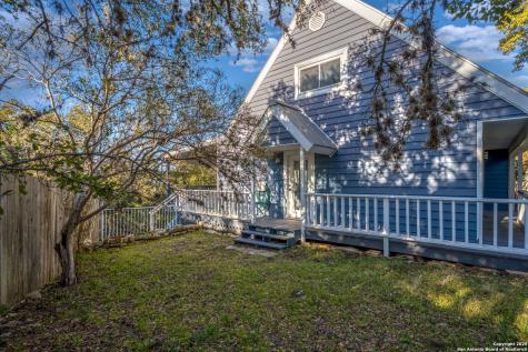 1262 Paradise Drive Canyon Lake TX 78133
