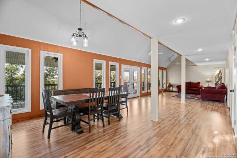 1262 Paradise Drive Canyon Lake TX 78133
