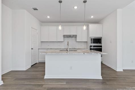 128 Heidi Hill Castroville TX 78009