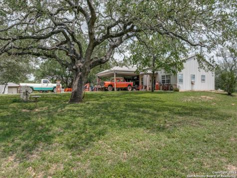 6840 S Loop 1604 Von Ormy TX 78073
