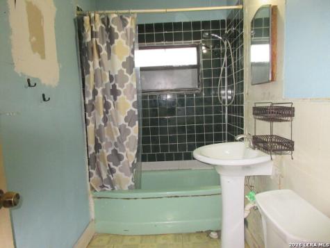 1210 Mccauley San Antonio TX 78224