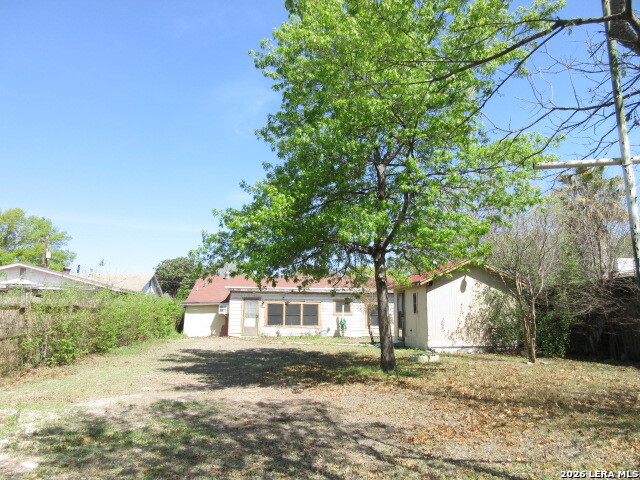 1210 Mccauley San Antonio TX 78224