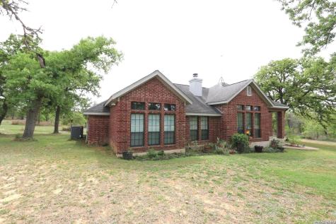 124 Rosewood Drive La Vernia TX 78121