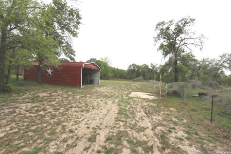 124 Rosewood Drive La Vernia TX 78121
