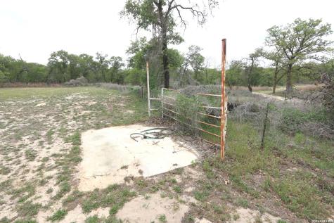 124 Rosewood Drive La Vernia TX 78121