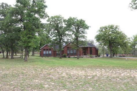 124 Rosewood Drive La Vernia TX 78121