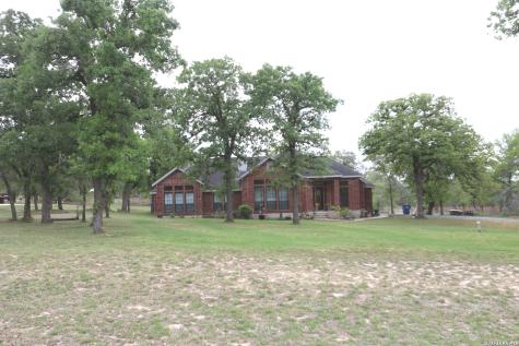 124 Rosewood Drive La Vernia TX 78121