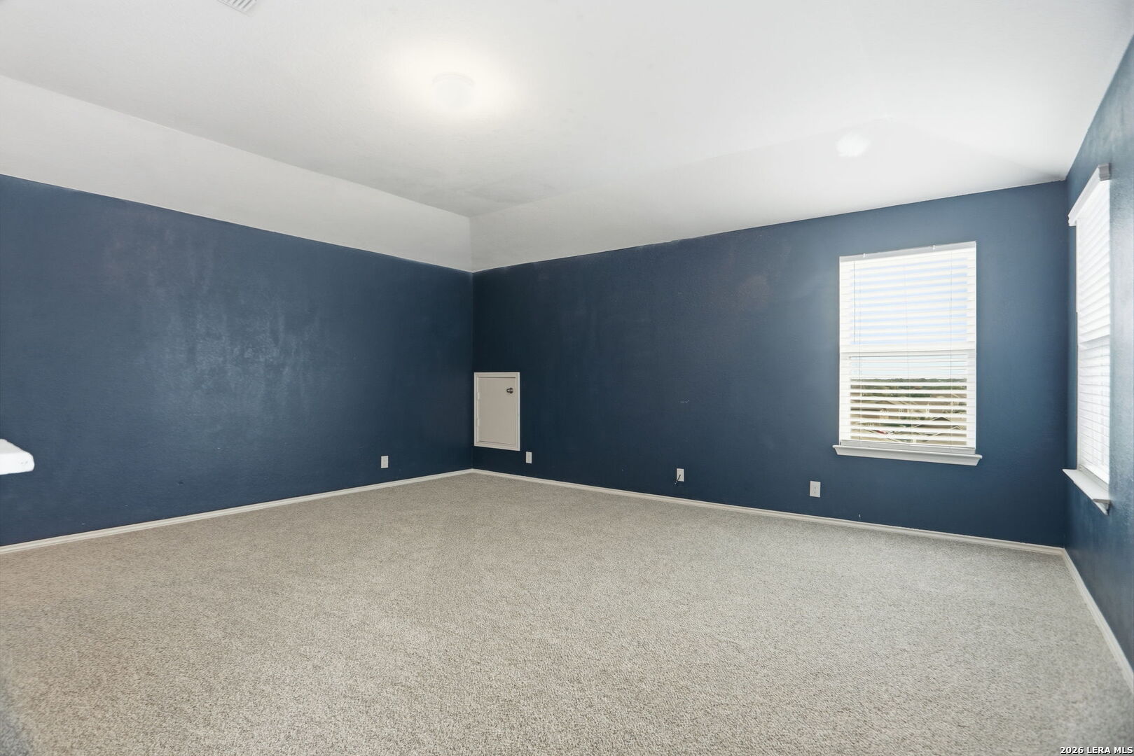 8050 Falcon Meadow Converse TX 78109
