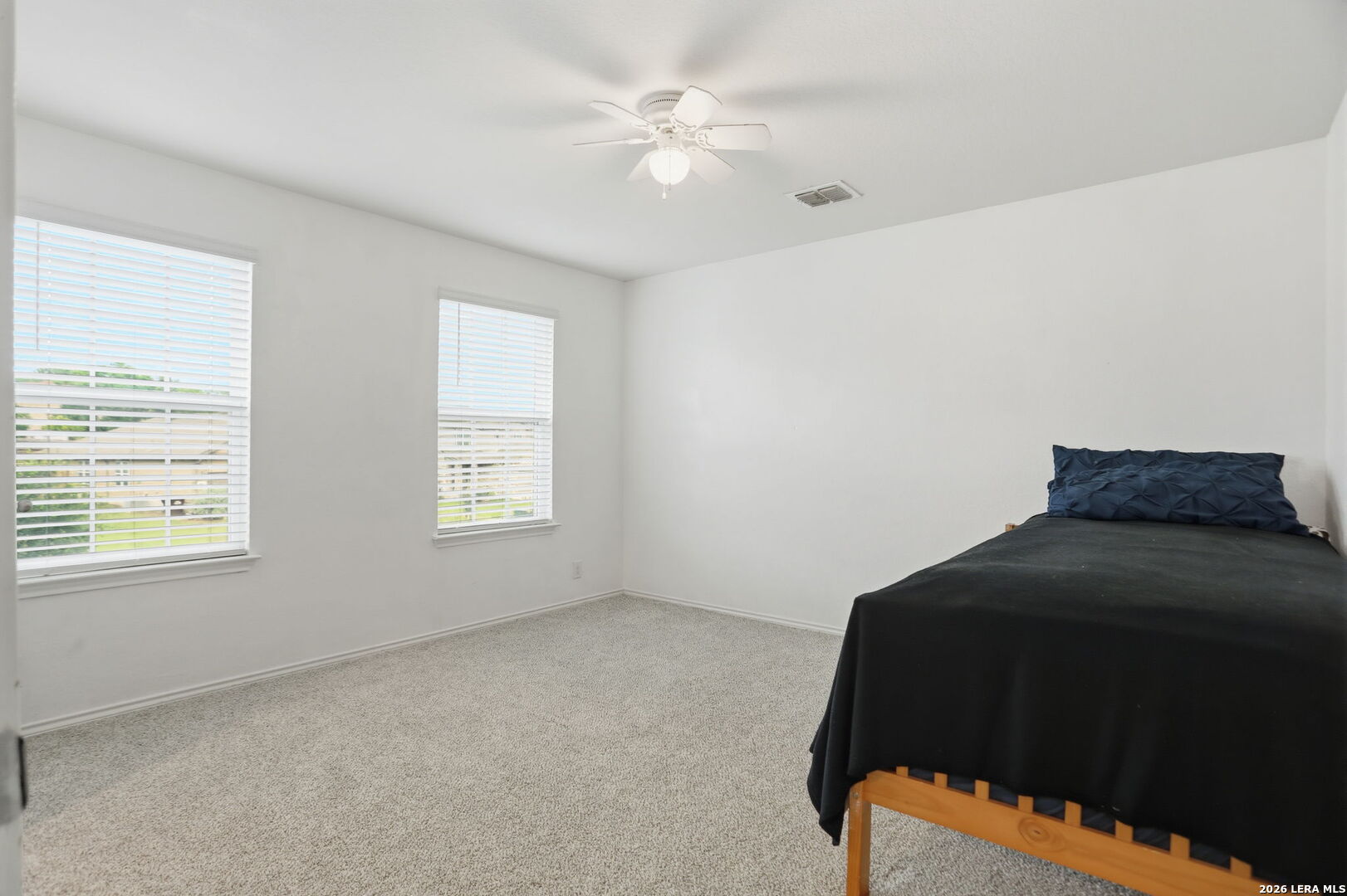 8050 Falcon Meadow Converse TX 78109