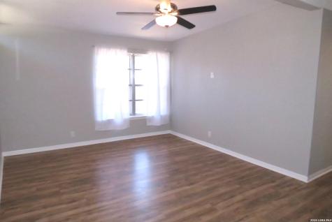 710 Karen Lane San Antonio TX 78218