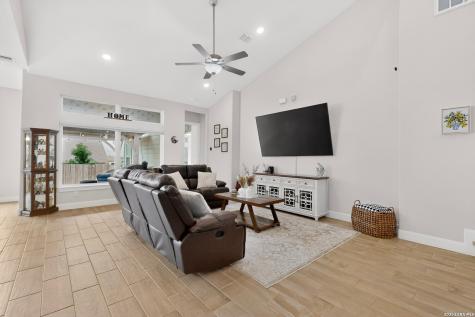 15230 Comanche Mist San Antonio TX 78233