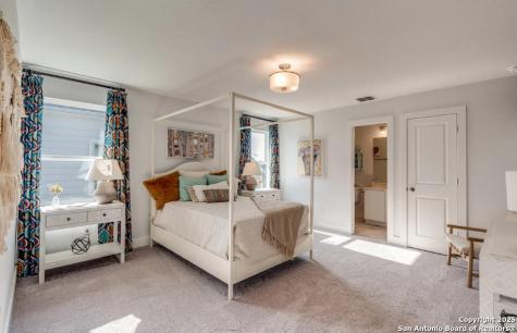 1201 Lauraine Seguin TX 78155