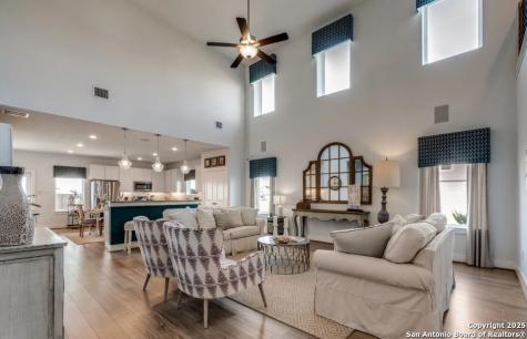 1201 Lauraine Seguin TX 78155