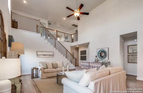 1201 Lauraine Seguin TX 78155