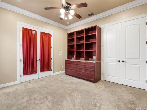 2427 Dunmore Hill San Antonio TX 78230