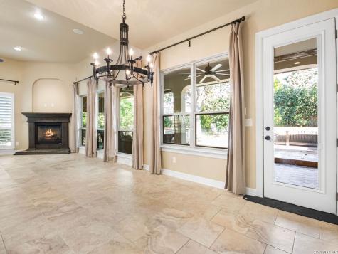 2427 Dunmore Hill San Antonio TX 78230