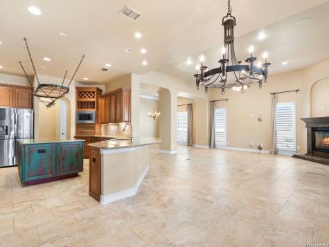 2427 Dunmore Hill San Antonio TX 78230