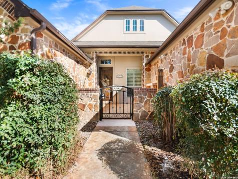 2427 Dunmore Hill San Antonio TX 78230