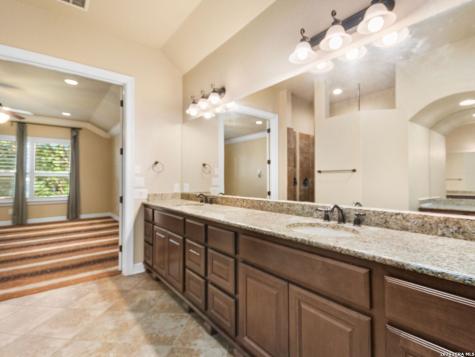 2427 Dunmore Hill San Antonio TX 78230