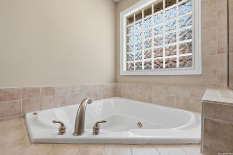 250 English Oaks Circle Boerne TX 78006
