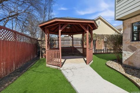 250 English Oaks Circle Boerne TX 78006