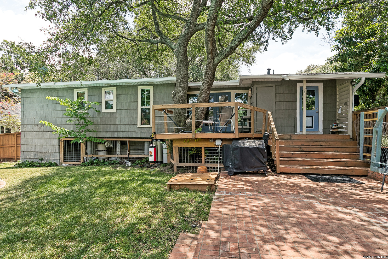825 Wiltshire Avenue Terrell Hills TX 78209