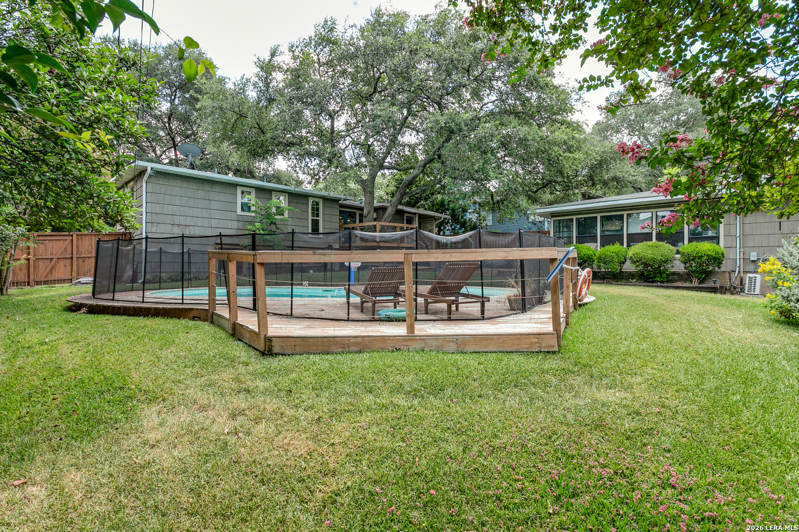 825 Wiltshire Avenue Terrell Hills TX 78209