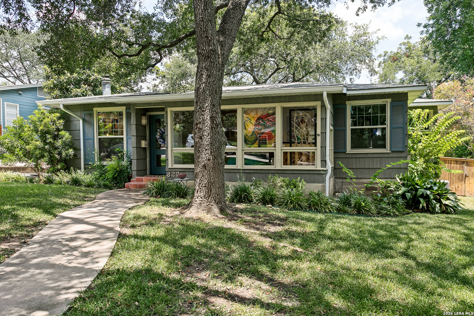 825 Wiltshire Avenue Terrell Hills TX 78209
