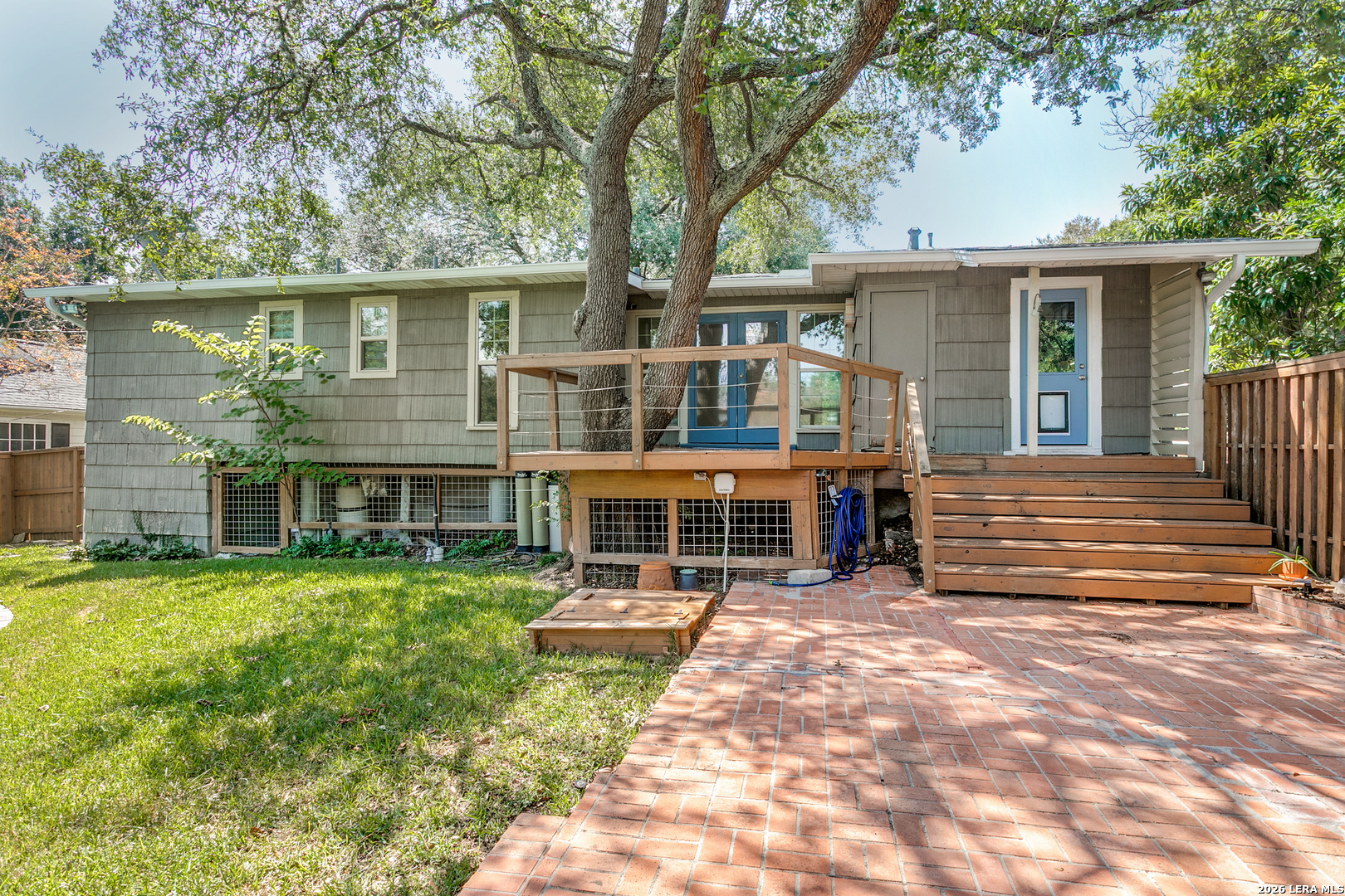 825 Wiltshire Avenue Terrell Hills TX 78209